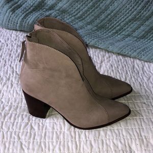 Chocolate Blu taupe Nubuck leather 2 3/4” heel